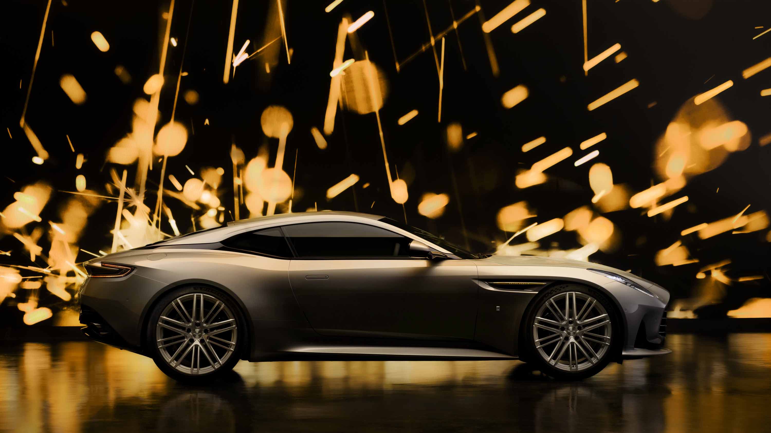 Aston Martin DB12 Goldfinger Edition_04.jpg