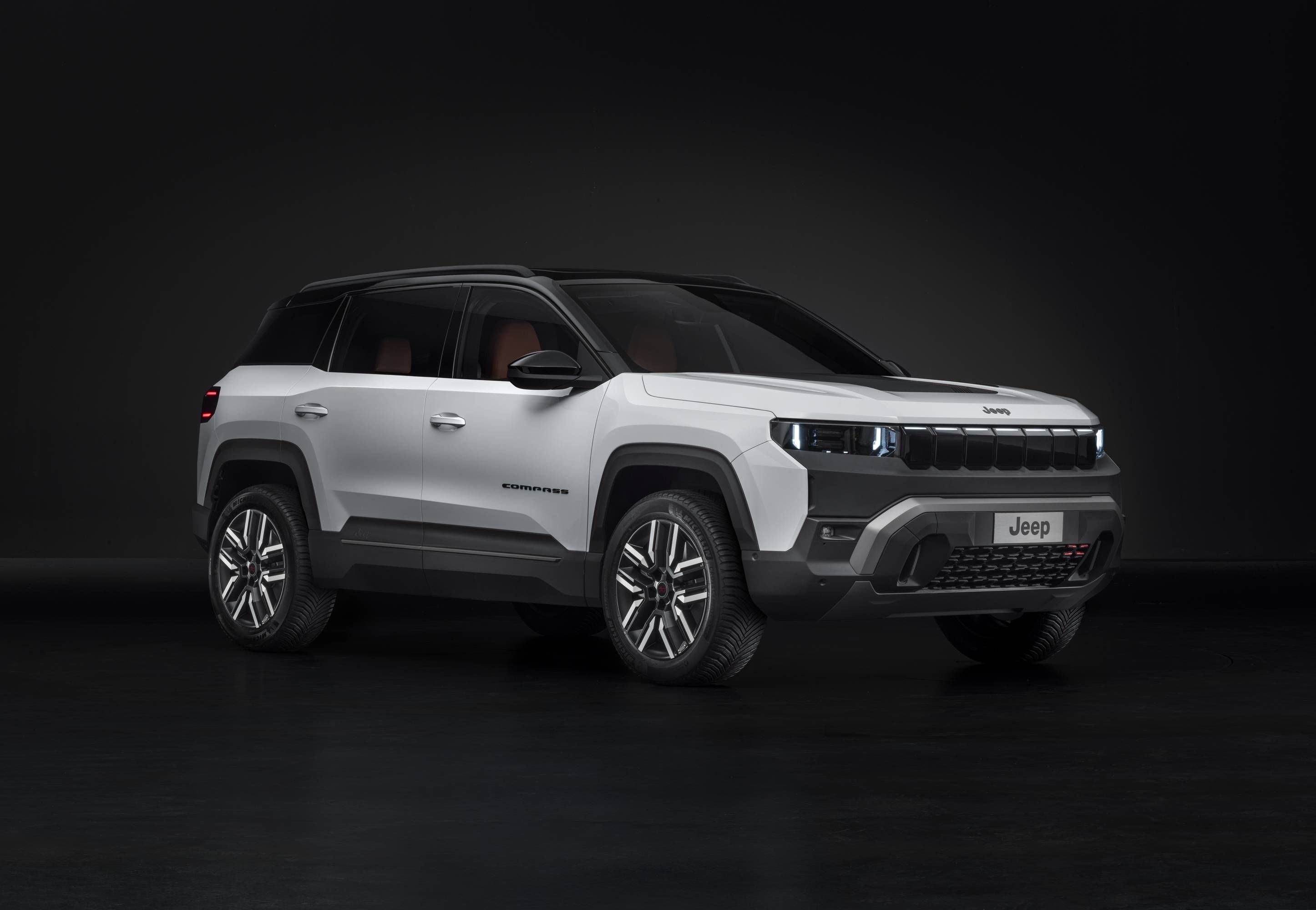 NuovaJeepCompass4xe_risultato.jpg