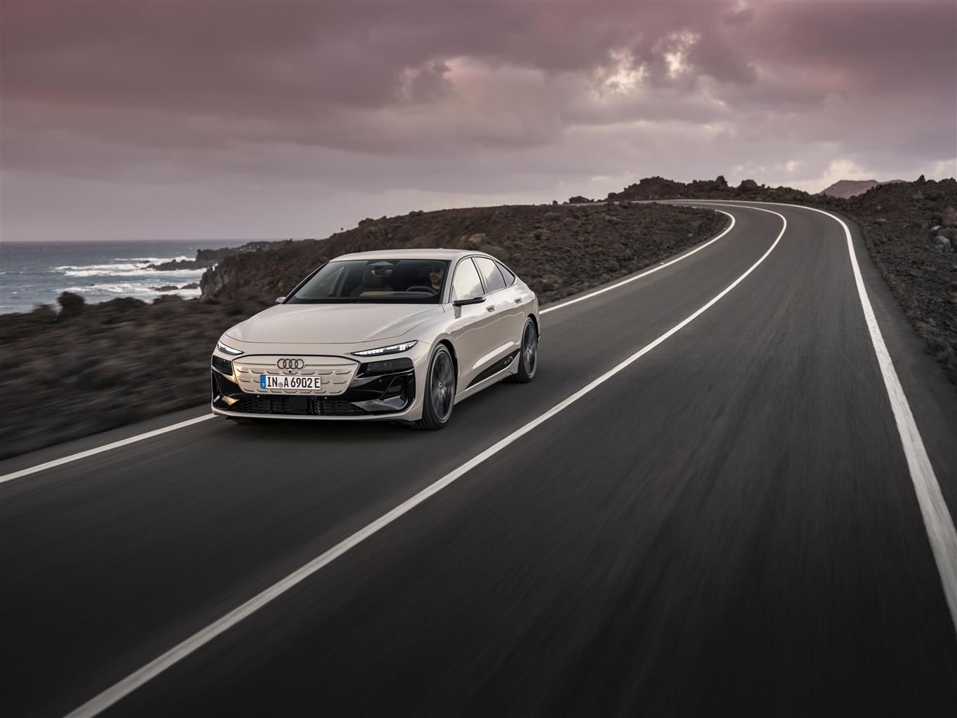 audi_a6_etron (4).jpg