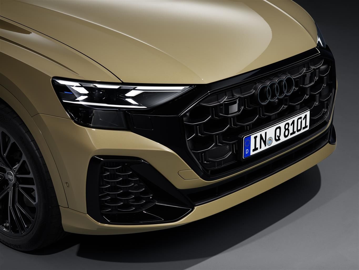 audi_q8_2024 (2).jpg
