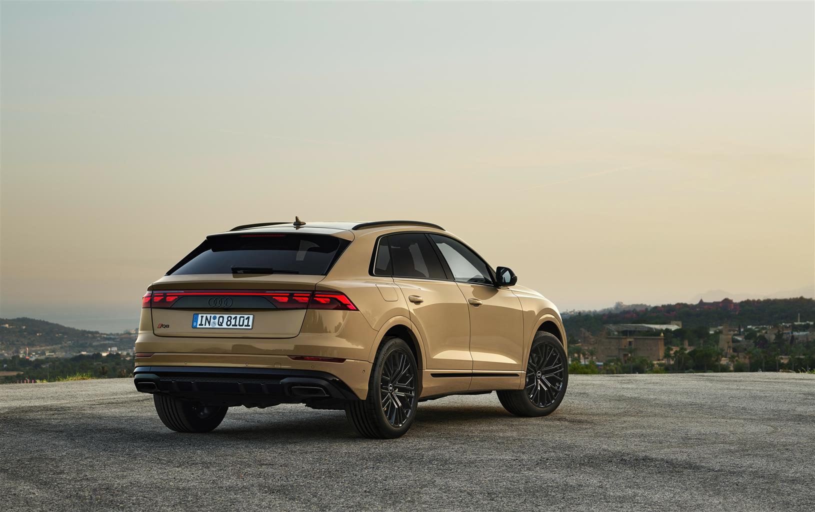 audi_q8_2024 (4).jpg