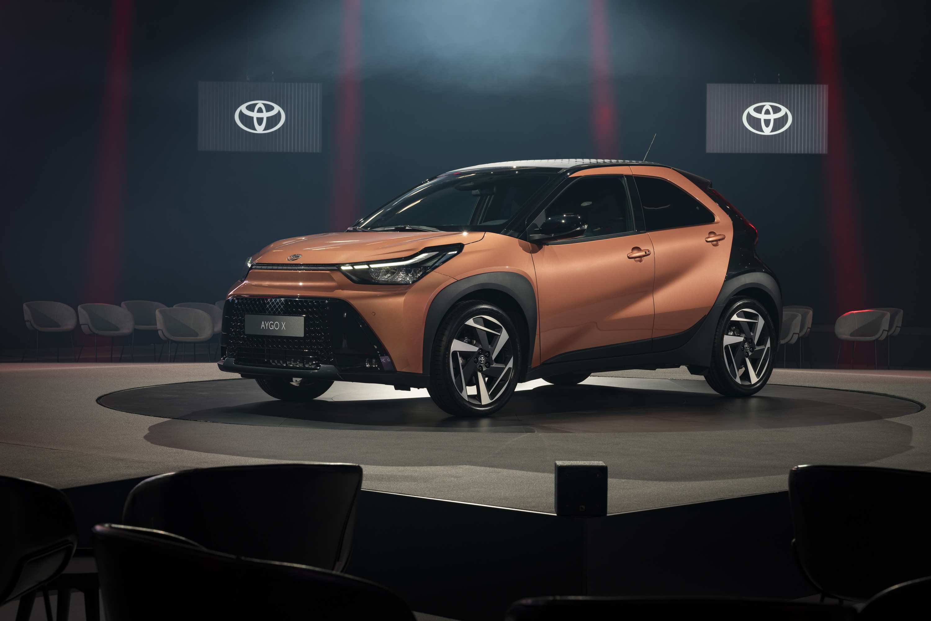 toyota_aygo_x_6.jpg